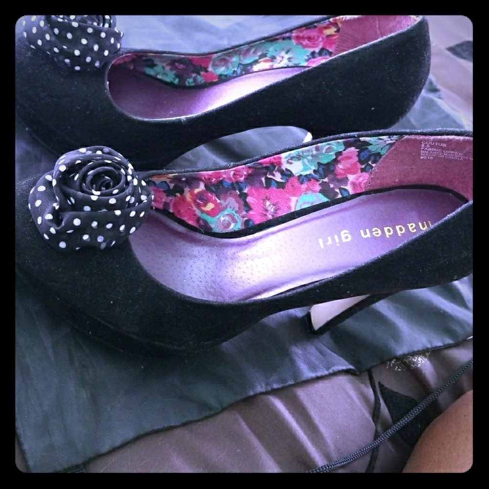Madden Girl Blk- 4" Suede Pumps